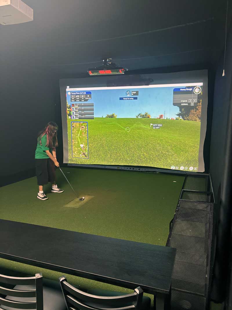 Night photo of Putts N Pints Putts N Pints Virtual Golf Bay